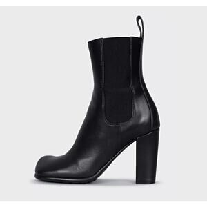 Bottega Veneta Black Leather Square Toe Ankle Boots - EU 38